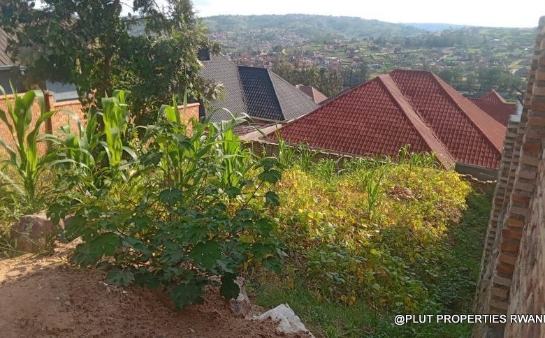 Big plot for sale in Ruyenzi Kamonyi