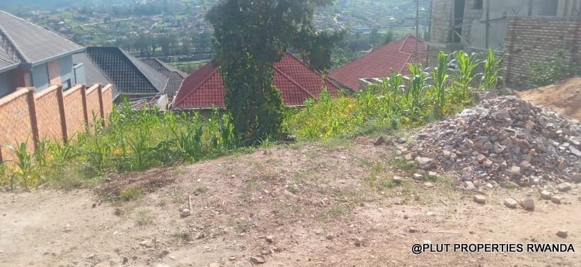 Big plot for sale in Ruyenzi Kamonyi
