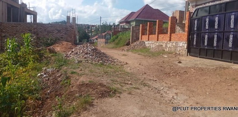 Big plot for sale in Ruyenzi Kamonyi
