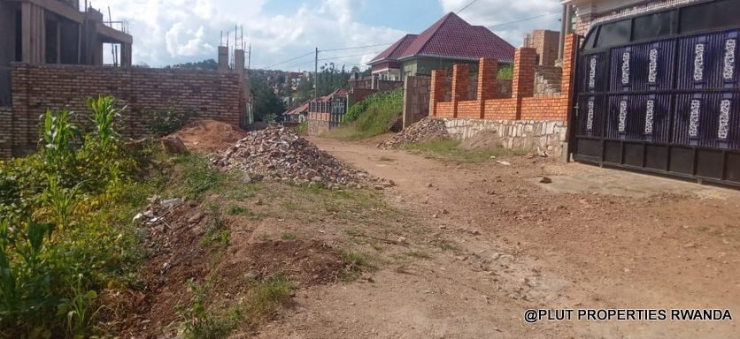 Big plot for sale in Ruyenzi Kamonyi