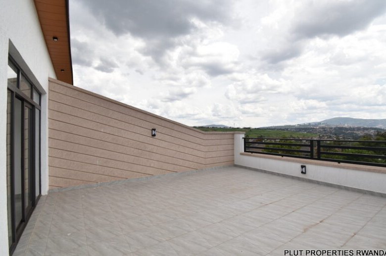 Buy 2 houses in Kagugu