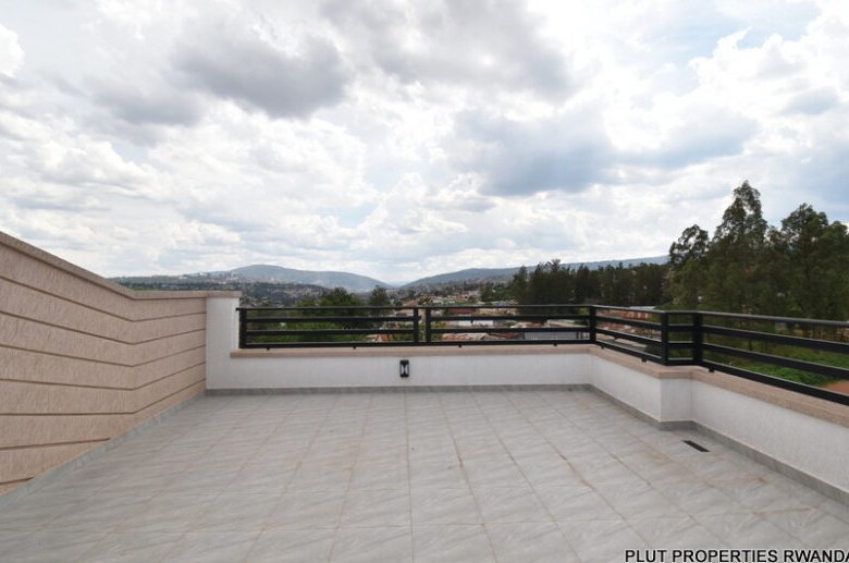 Buy 2 houses in Kagugu