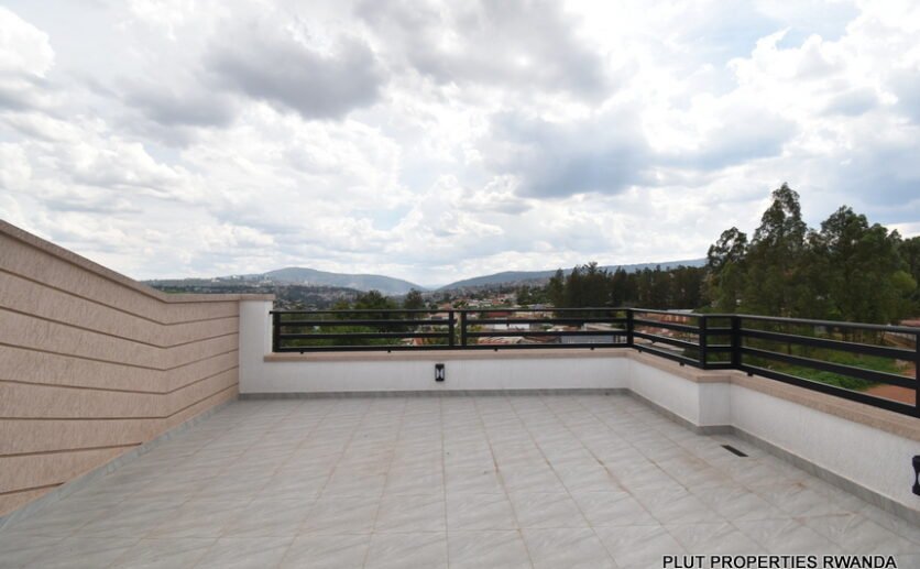 Buy 2 houses in Kagugu
