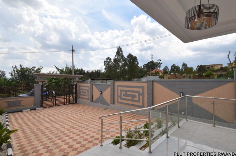 Buy 2 houses in Kagugu