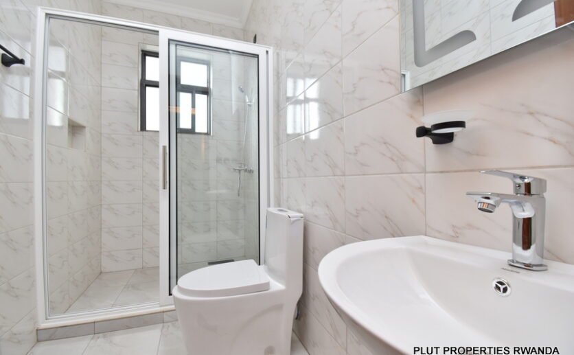 Buy 2 houses in Kagugu