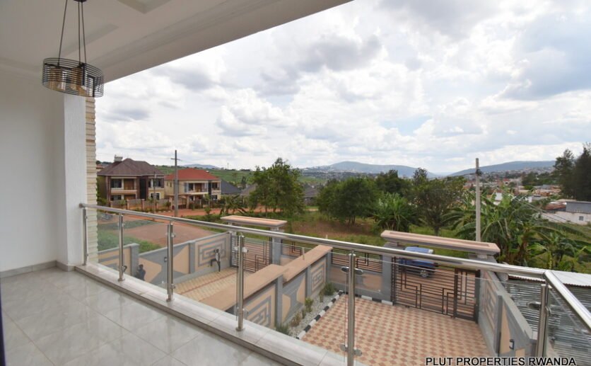 Buy 2 houses in Kagugu