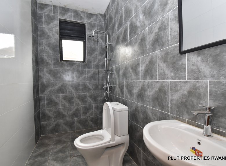 Buy house in Kigali Kabeza. 