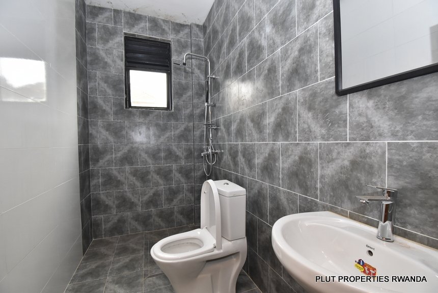Buy house in Kigali Kabeza. 