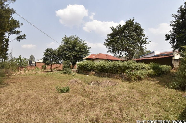 Buy land in Kicukiro. 