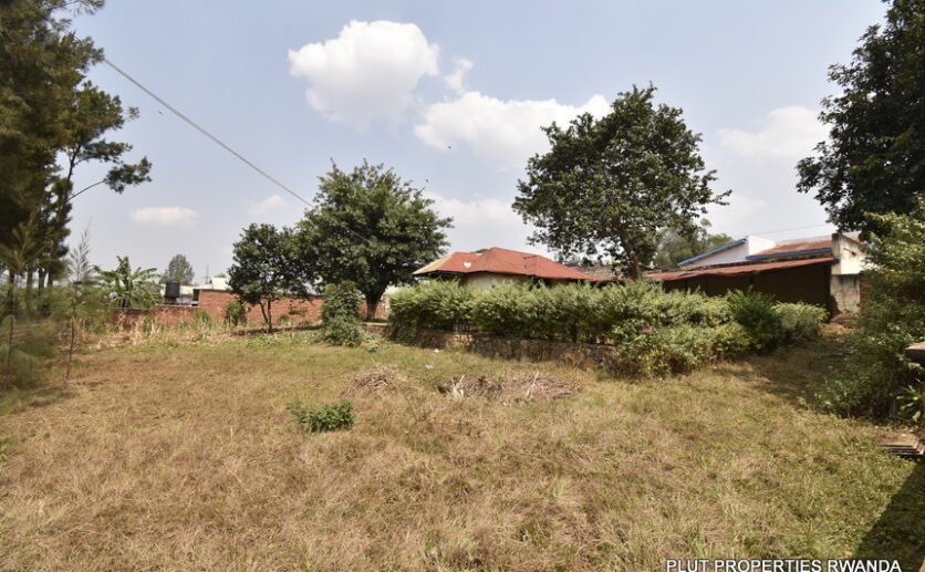 Buy land in Kicukiro. 