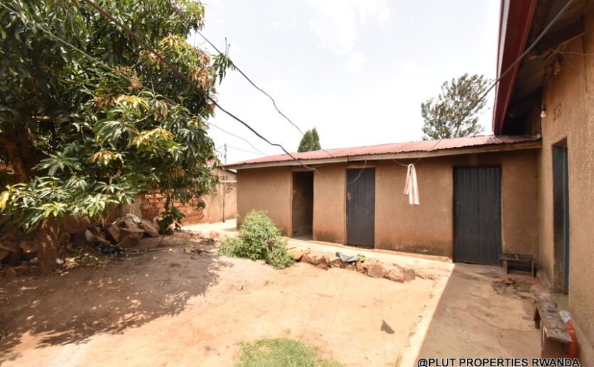 Buy-plot-in-Nyabugogo-Norvege-plut-properties-8-836×517 Plot for Sale in Norvège – Nyabugogo