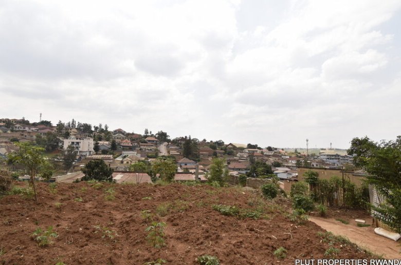 Commercial land for sale in Gisozi. 