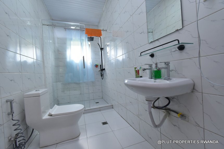 Beautiful Fully Furnished House 