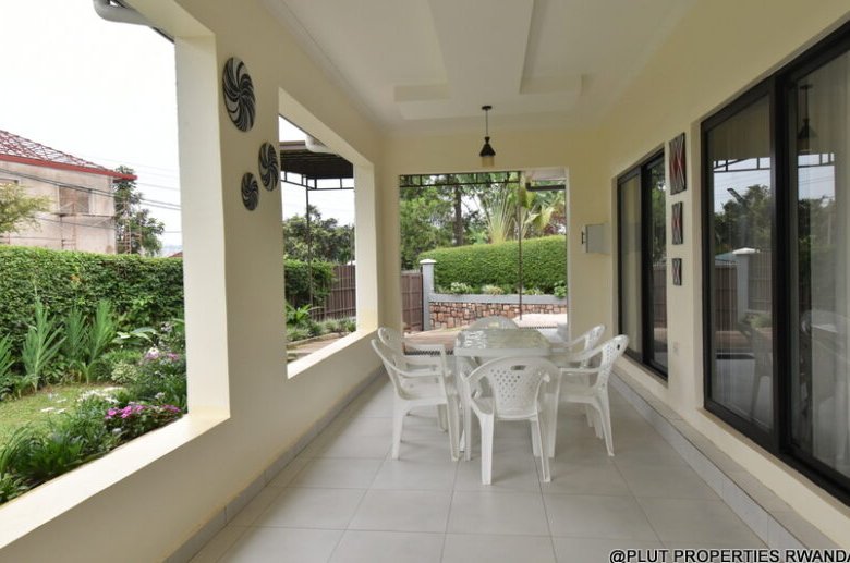 Beautiful Fully Furnished House 