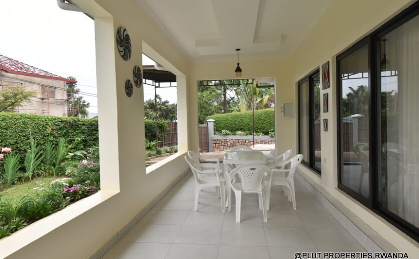 Beautiful Fully Furnished House 