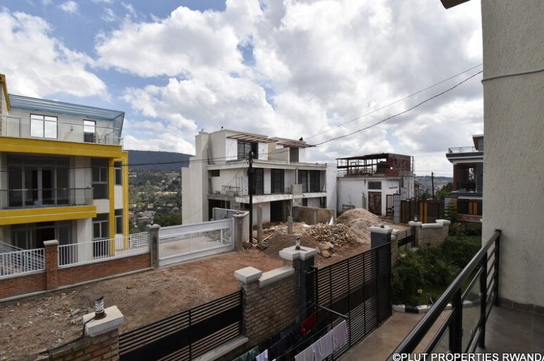 Furnished apartment for rent in Rebero.