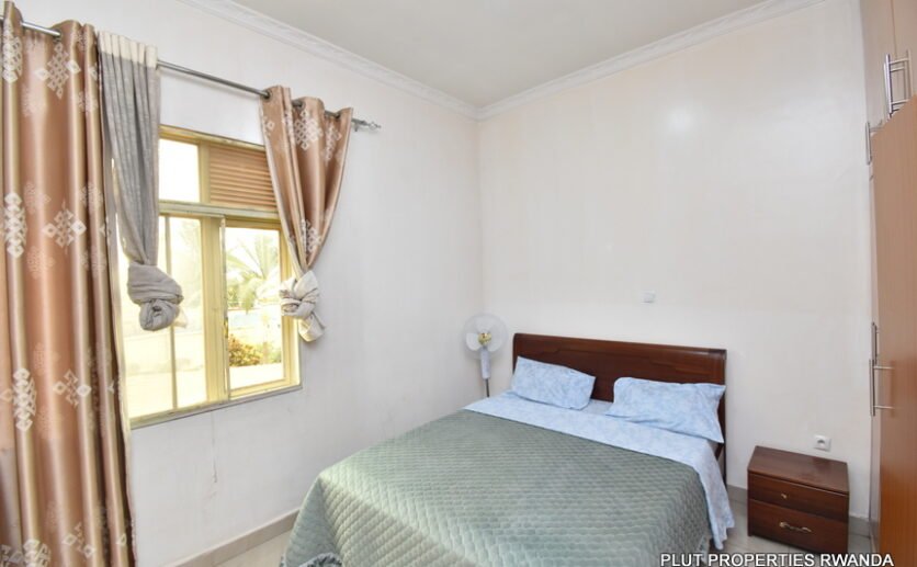 Furnished house with pool for rent