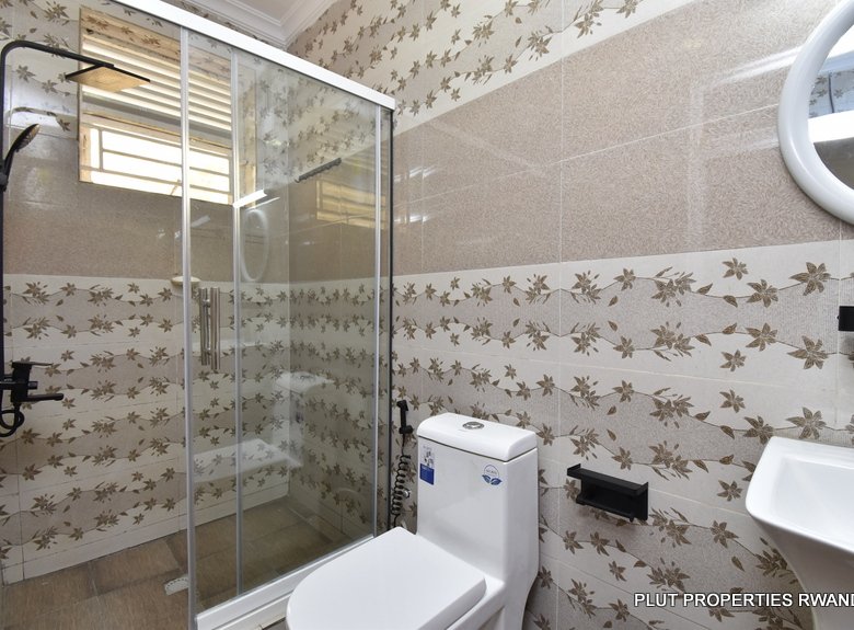 Furnished apartment for rent in Rebero. 