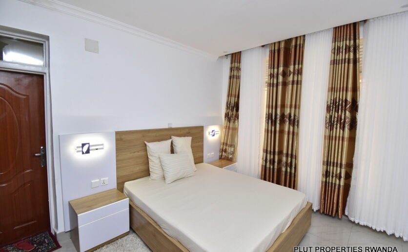 Furnished apartment for rent in Rebero. 