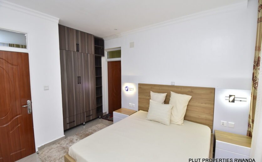 Furnished apartment for rent in Rebero. 