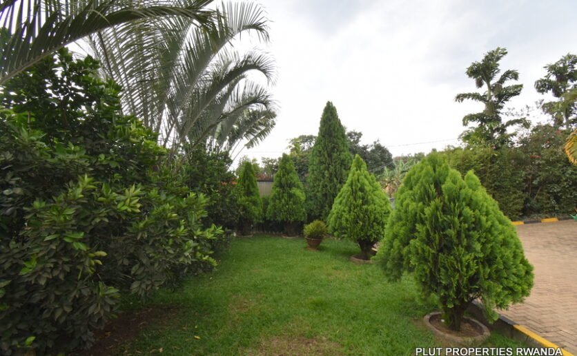 House-for-rent-in-Kagugu-plut-properties-20-836×517 House for Rent in Kagugu