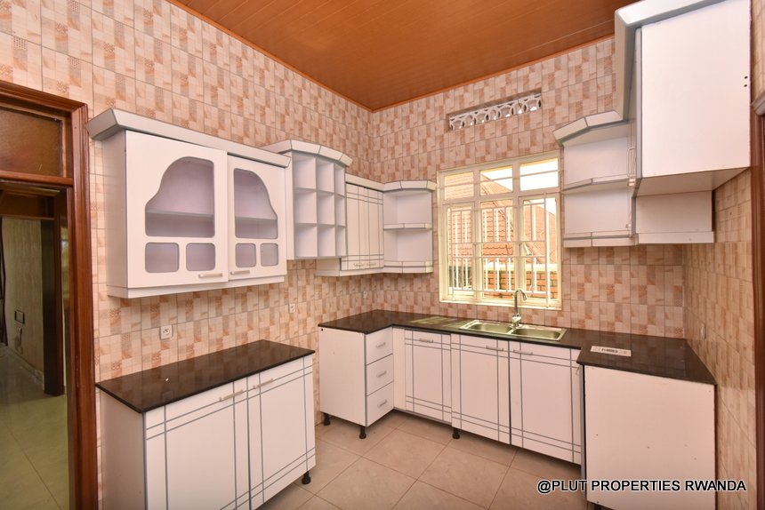 Unfurnished house for Rent in Kicukiro