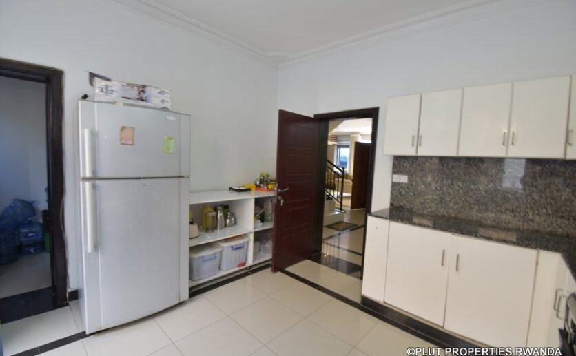 House for rent in Kigali Gacuriro plut properties (4) House for rent in Kigali Gacuriro