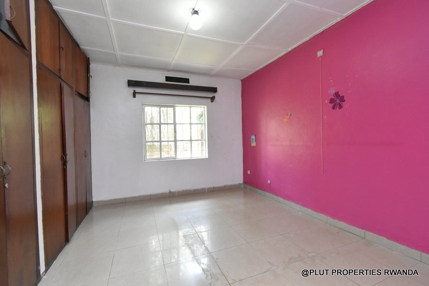 House-for-rent-in-Kiyovu-plut-propeeties-14 unfurnished House for Rent in Kigali