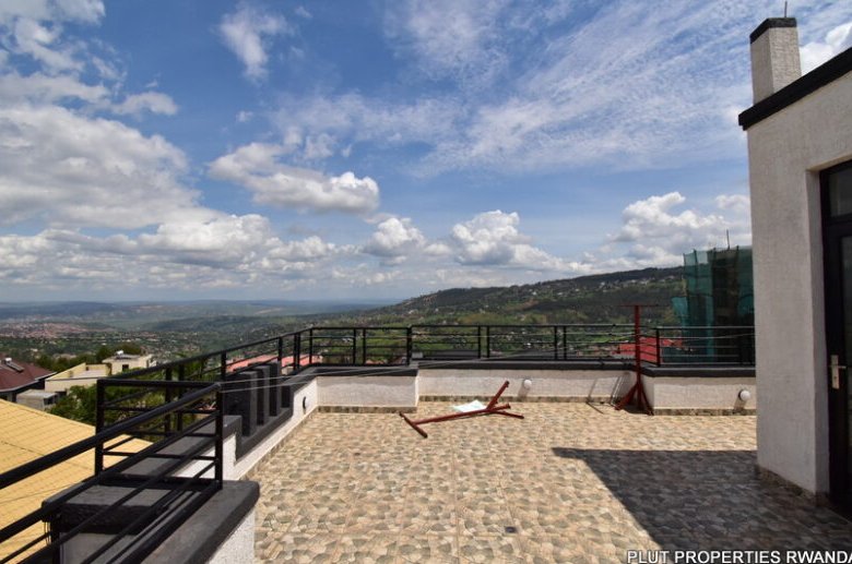 House for Rent in Rebero