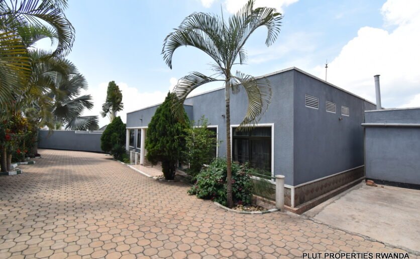 House-for-rent-plut-properties-1-836×517 House for rent