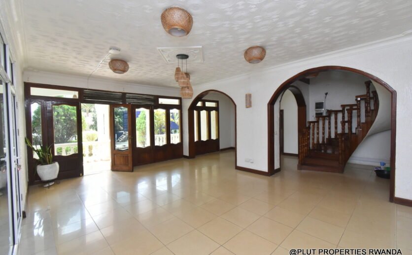 House-for-rent-plut-properties-3-836×517 Spacious 9-Bedroom Home for Rent