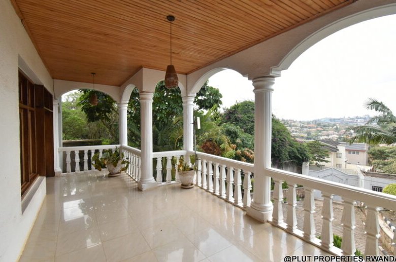 2 storey unfurnished house for sale in Kimihurura Kigali