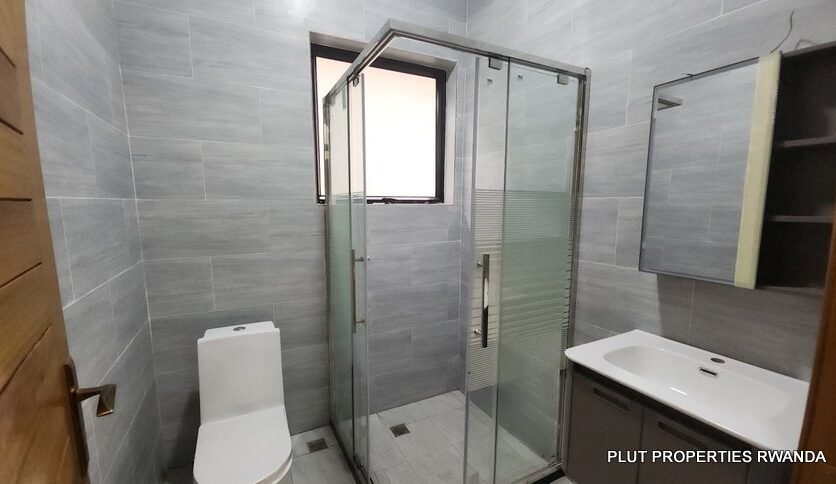 House for sale in Gisozi.