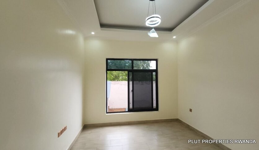 House for sale in Gisozi.