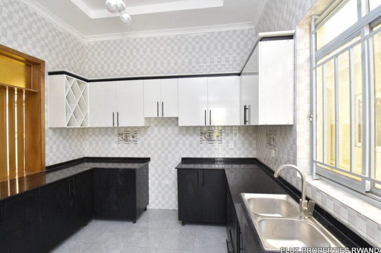 House for sale in Kicukiro.