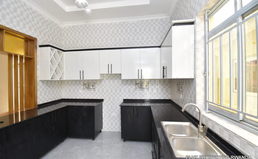 House for sale in Kicukiro.