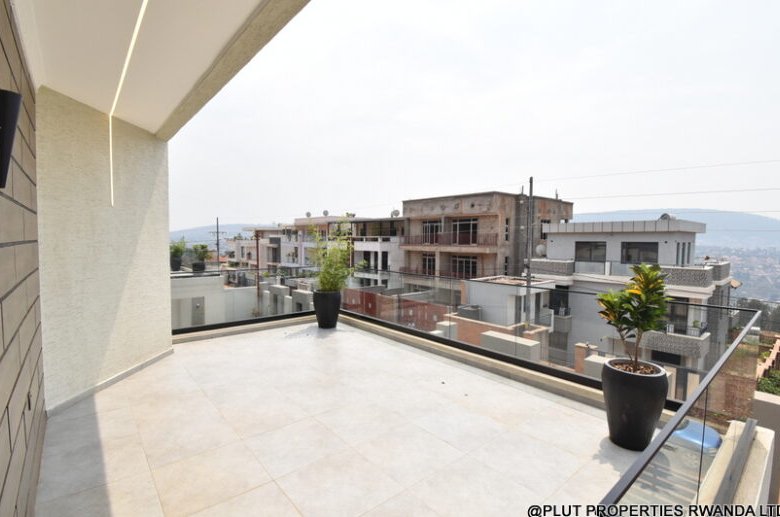 House for Sale in Rebero
