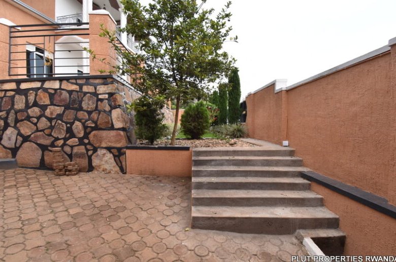 House for sale in Rebero