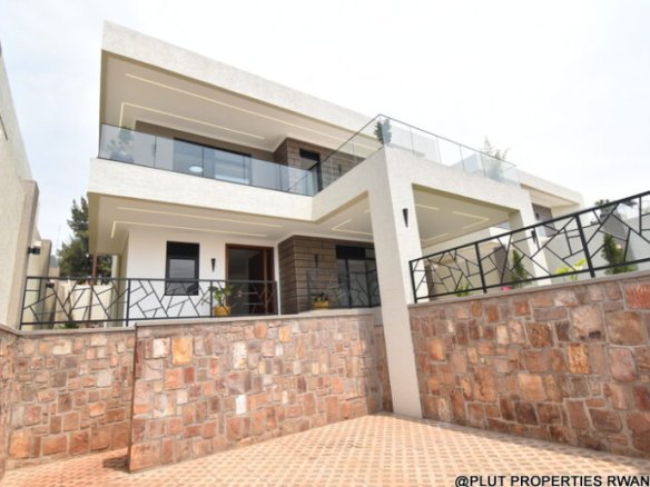 House for Sale in Rebero