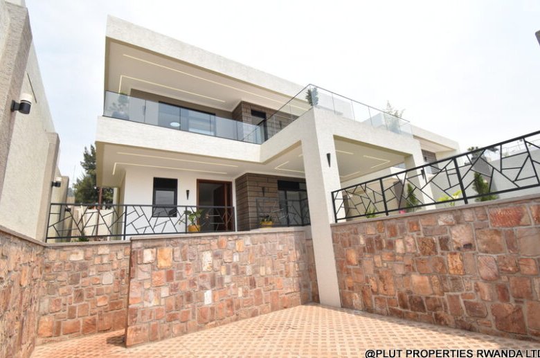 House for Sale in Rebero