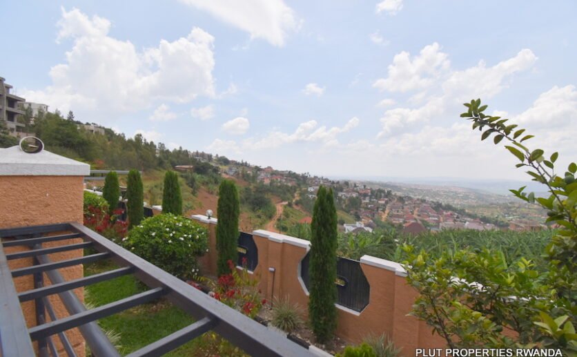 House for sale in Rebero