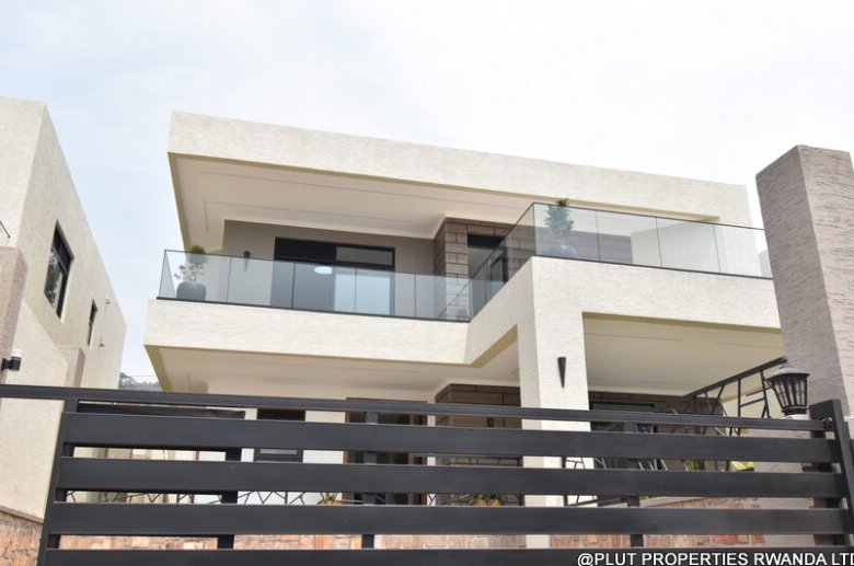 House for Sale in Rebero