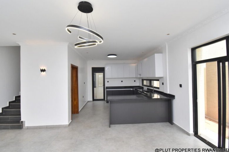House for Sale in Rebero
