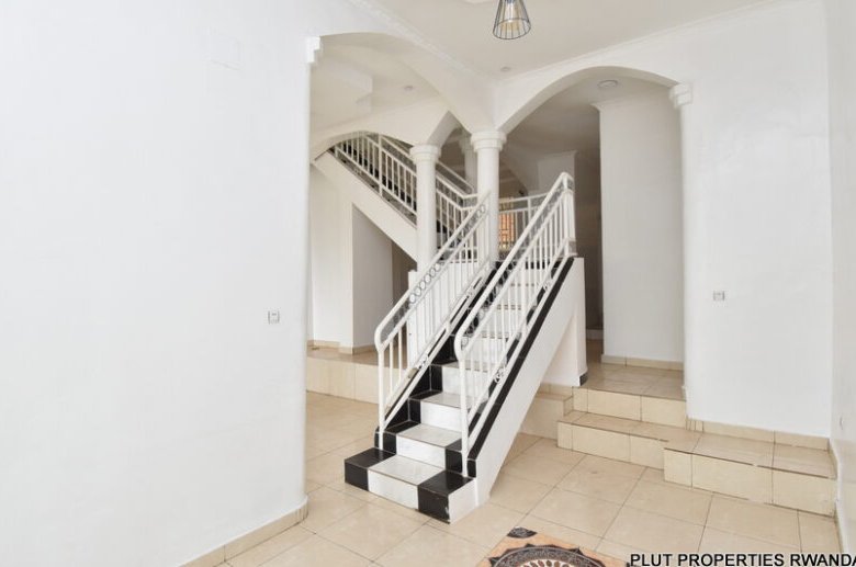 House for sale in Rebero