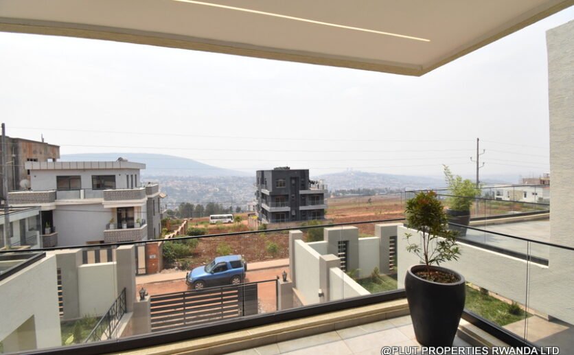 House-for-sale-in-Rebero-plut-properties-8-836×517 House for Sale in Rebero