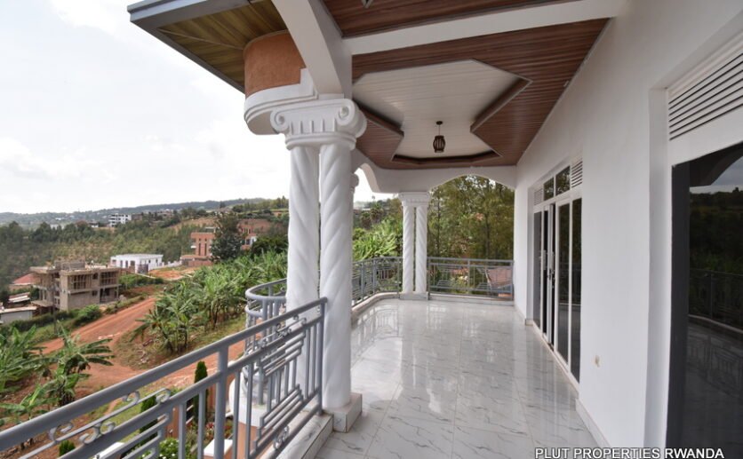 House for sale in Rebero