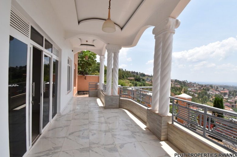 House for sale in Rebero