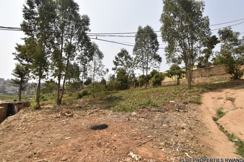 Big plot for sale in Gacuriro.