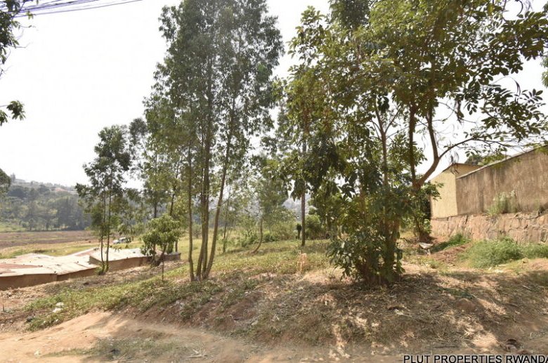 Big plot for sale in Gacuriro.