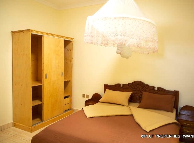 Affordable apartment for rent in Rebero